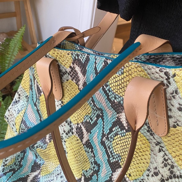 Cole Haan crossbody snake bag - Picture 9 of 14